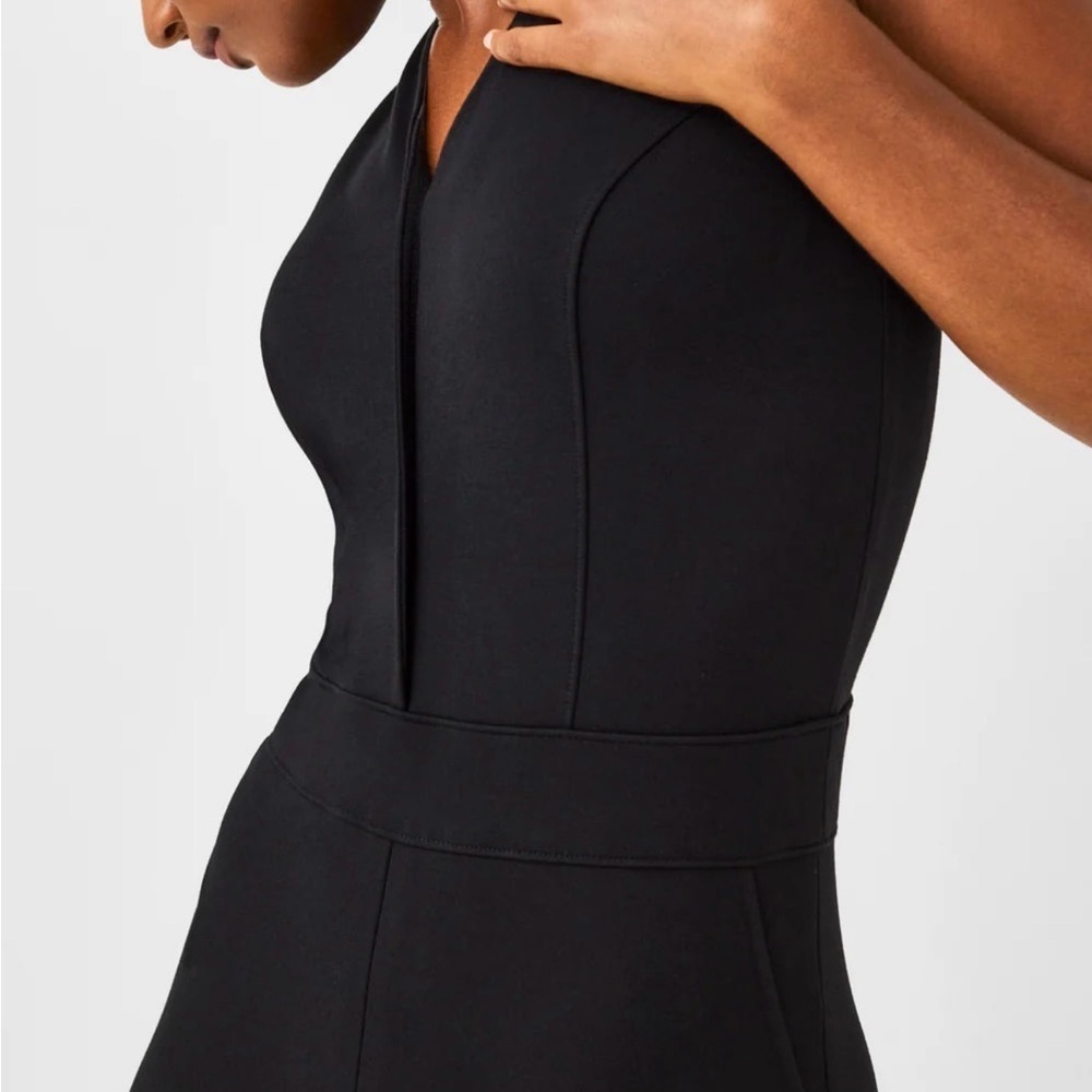 NWOT SPANX Perfect Sleeveless Jumpsuit Size Large - Picture 2 of 6